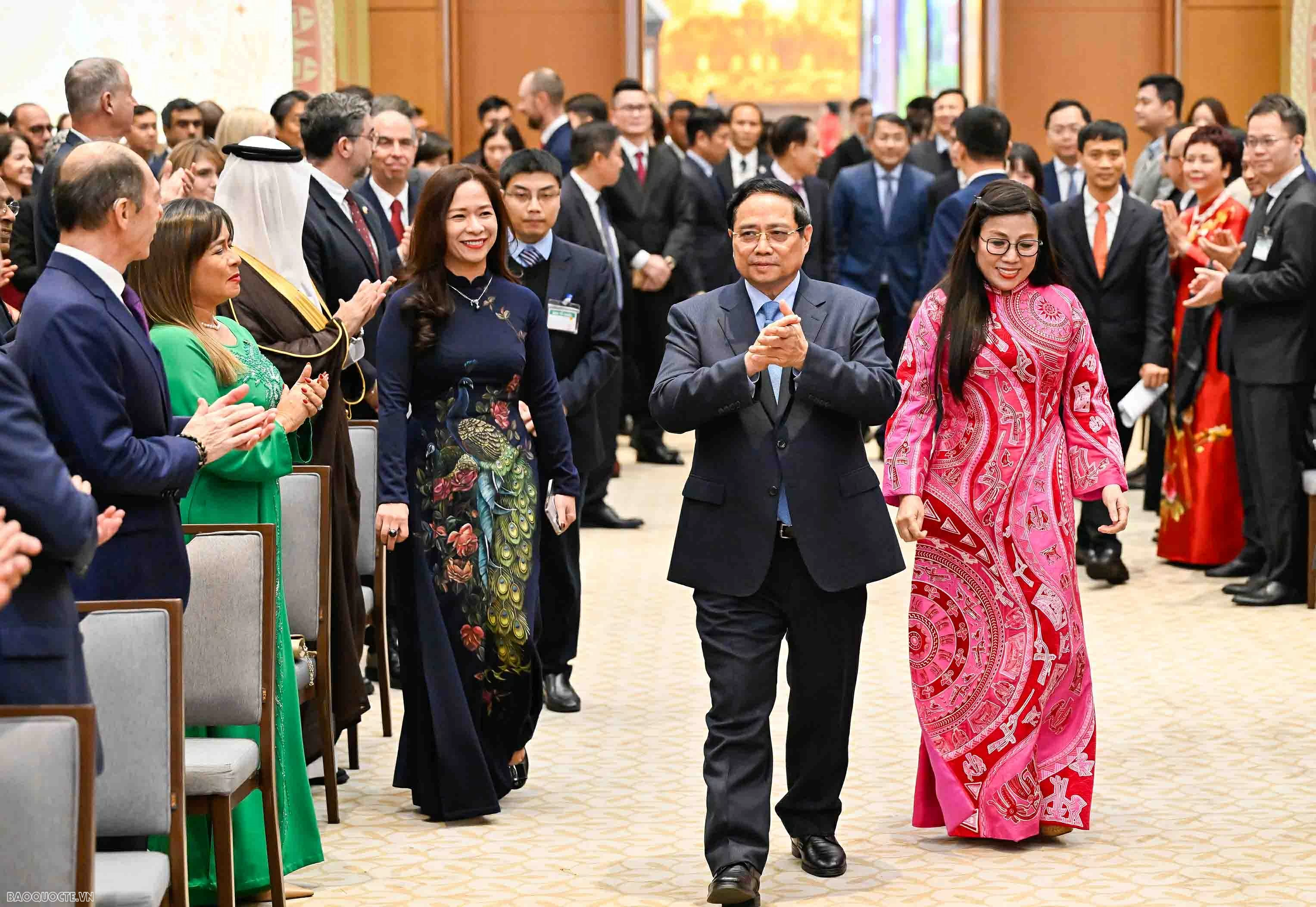 Thủ tướng Phạm Minh Chính và Phu nhân chiêu đãi Đoàn Ngoại giao xuân Bính Ngọ