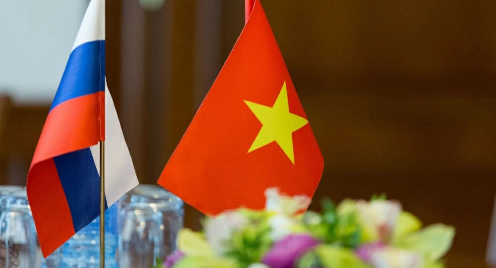 Đại sứ Nga: Chúng tôi nhìn về tương lai với niềm tin và lạc quan Đại sứ Nga: Chúng tôi nhìn về tương lai với niềm tin và lạc quan