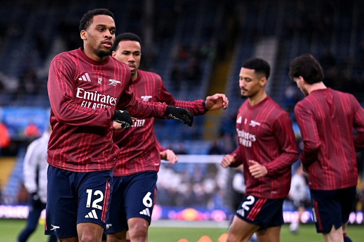 Arsenal có thể gặp Man City 5 lần trong một tháng rưỡi Arsenal có thể gặp Man City 5 lần trong một tháng rưỡi