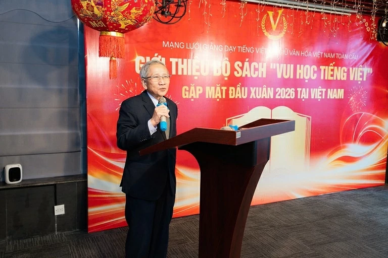 Bộ sách 'Vui học tiếng Việt': Thêm một nhịp cầu gìn giữ tiếng mẹ đẻ nơi xa xứ Bộ sách 'Vui học tiếng Việt': Thêm một nhịp cầu gìn giữ tiếng mẹ đẻ nơi xa xứ