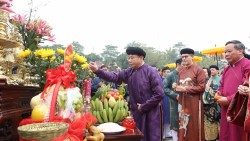 Đặc sắc nghi lễ truyền thống cung đình 'Tống cựu nghinh tân' tại Ngày Tìm hiểu Việt Nam 2026