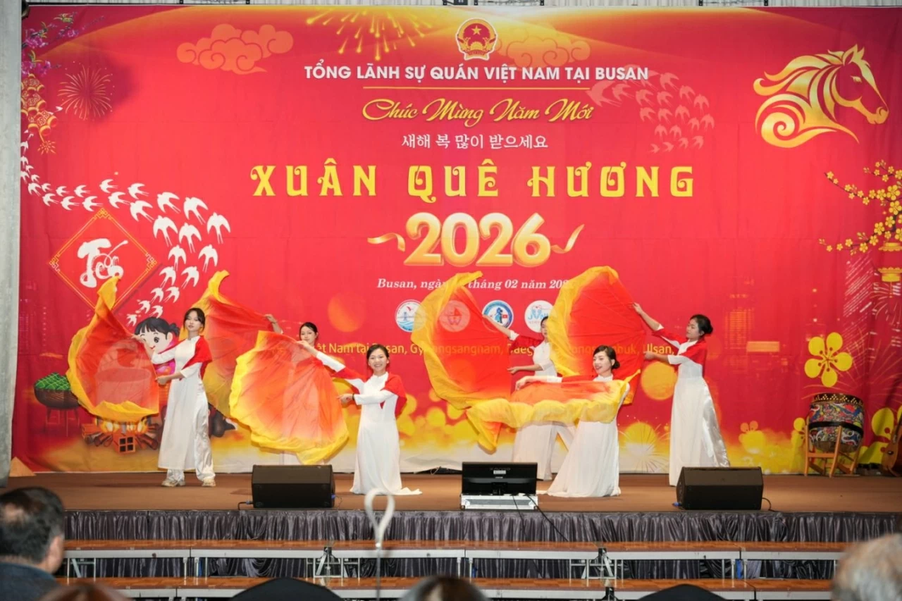 Dấu ấn Xuân Quê hương 2026: Tết sum vầy lần đầu tiên tại thành phố cảng Busan Dấu ấn Xuân Quê hương 2026: Tết sum vầy lần đầu tiên tại thành phố cảng Busan