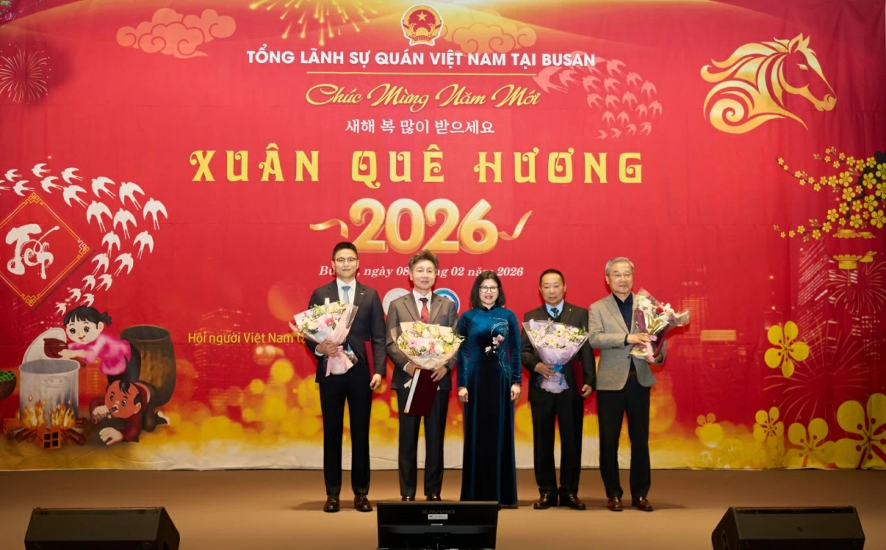 Dấu ấn Xuân Quê hương 2026: Tết sum vầy lần đầu tiên tại thành phố cảng Busan Dấu ấn Xuân Quê hương 2026: Tết sum vầy lần đầu tiên tại thành phố cảng Busan
