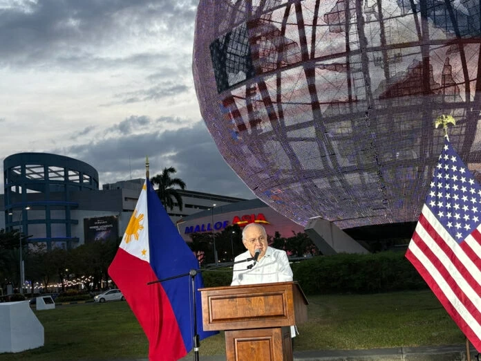 Nói cần tách biệt vấn đề Biển Đông, Đại sứ Philippines khẳng định: Cần hạ nhiệt căng thẳng với Trung Quốc Nói cần tách biệt vấn đề Biển Đông, Đại sứ Philippines khẳng định: Cần hạ nhiệt căng thẳng với Trung Quốc