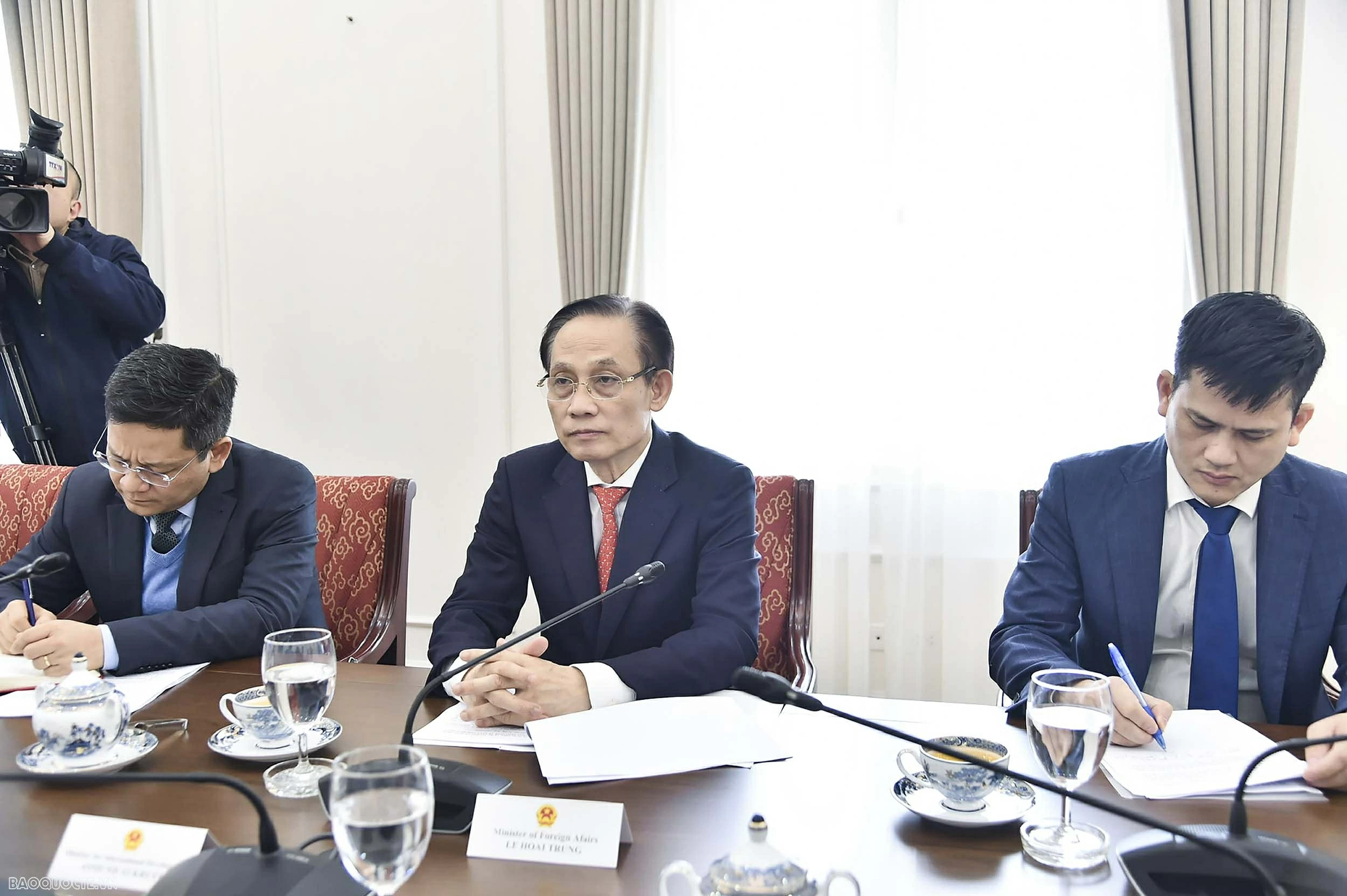 Bộ trưởng Ngoại giao Lê Hoài Trung tiếp Bộ trưởng Phát triển Quốc tế Bộ Ngoại giao Na Uy
