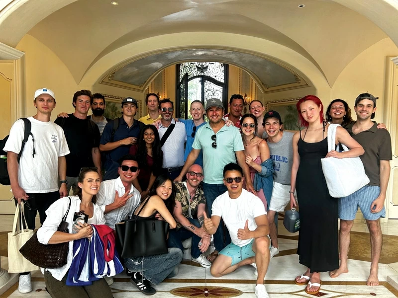 Giữ nhịp đầu tư toàn cầu từ cội nguồn Việt