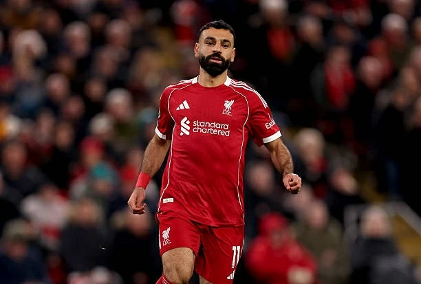 Chia tay Benzema, Al-Ittihad mở đàm phán với Salah
