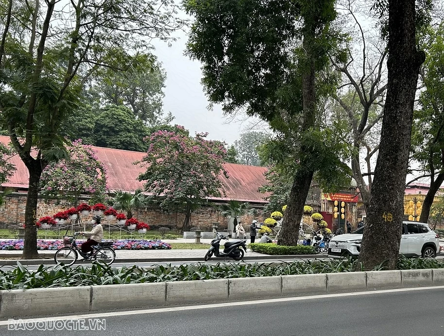 Chăm lo, hỗ trợ nhân dân đón Tết vui tươi, an toàn, tiết kiệm Chăm lo, hỗ trợ nhân dân đón Tết vui tươi, an toàn, tiết kiệm