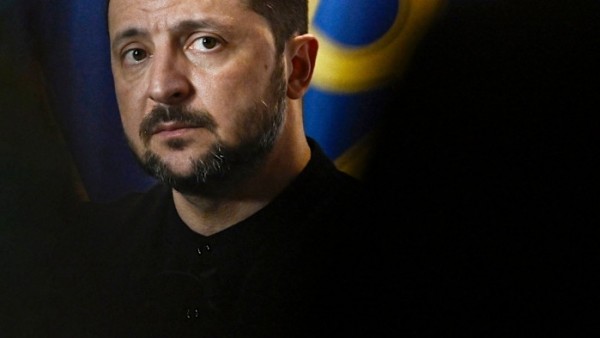 Ukraine lên kế hoạch tổ chức bầu cử tổng thống và trưng cầu dân ý về thỏa thuận hòa bình với Nga