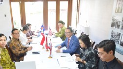 Việt Nam hoàn thành nhiệm kỳ Chủ tịch Ủy ban ASEAN tại Santiago (Chile), chuyển giao cho Indonesia
