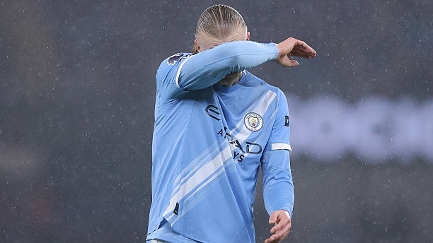 CĐV Man City lo lắng về chấn thương của Haaland
