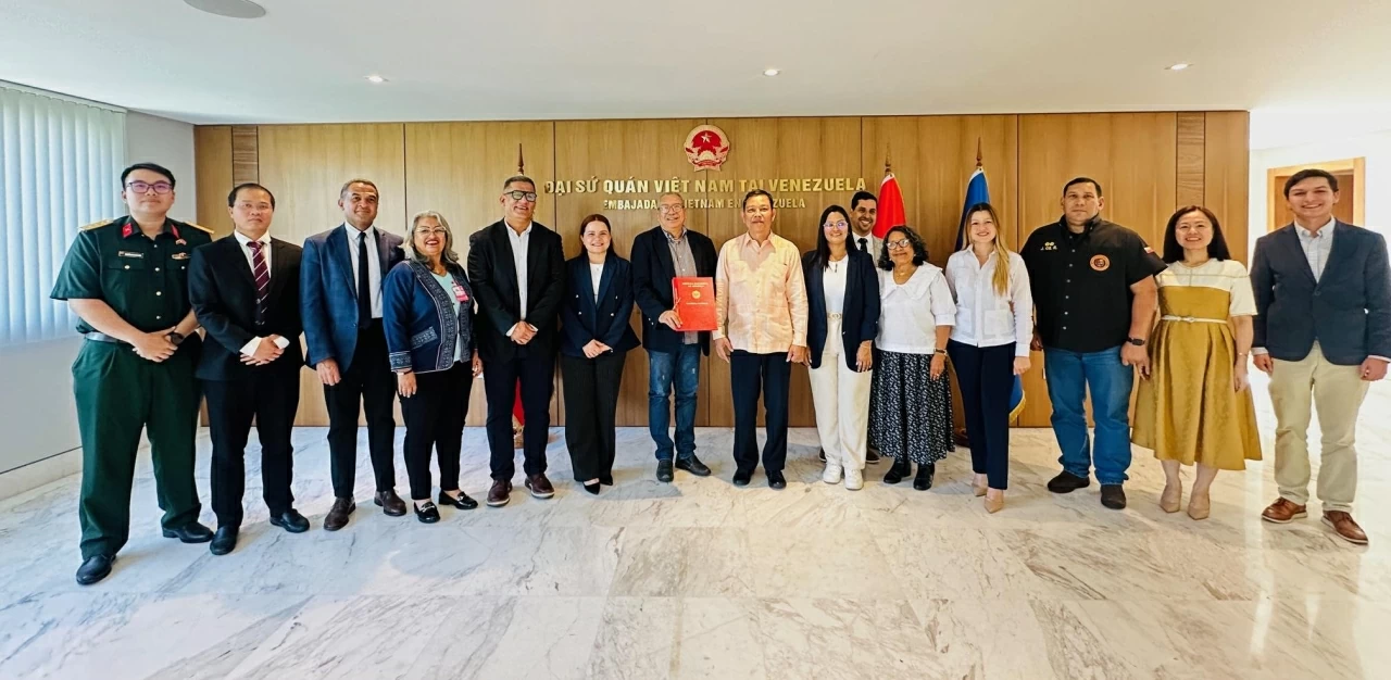 Các lực lượng chính trị Venezuela chúc mừng thành công Đại hội XIV Đảng Cộng sản Việt Nam