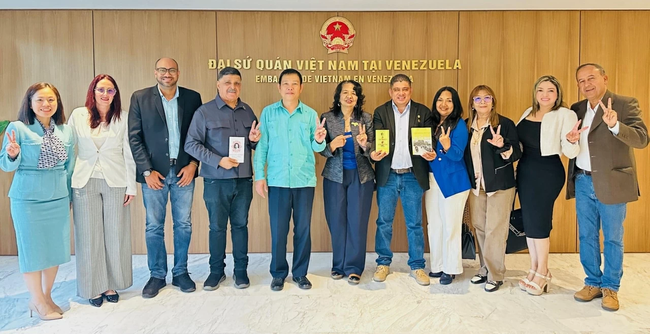 Các lực lượng chính trị Venezuela chúc mừng thành công Đại hội XIV Đảng Cộng sản Việt Nam Các lực lượng chính trị Venezuela chúc mừng thành công Đại hội XIV Đảng Cộng sản Việt Nam