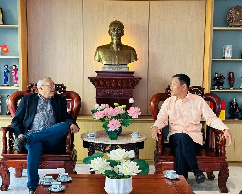 Các lực lượng chính trị Venezuela chúc mừng thành công Đại hội XIV Đảng Cộng sản Việt Nam