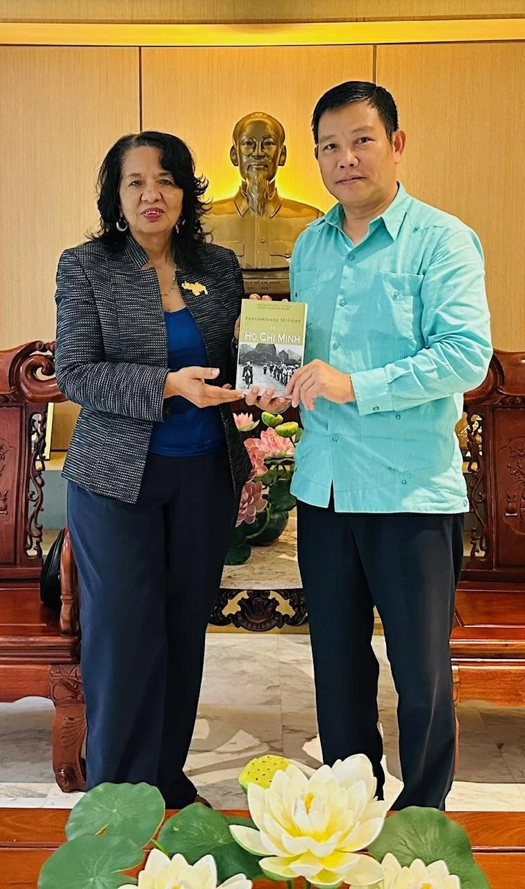 Các lực lượng chính trị Venezuela chúc mừng thành công Đại hội XIV Đảng Cộng sản Việt Nam Các lực lượng chính trị Venezuela chúc mừng thành công Đại hội XIV Đảng Cộng sản Việt Nam