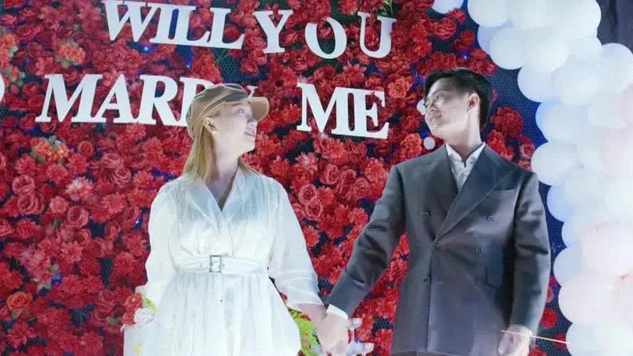 Gia đình trái dấu: Đức - Vân về chung một nhà