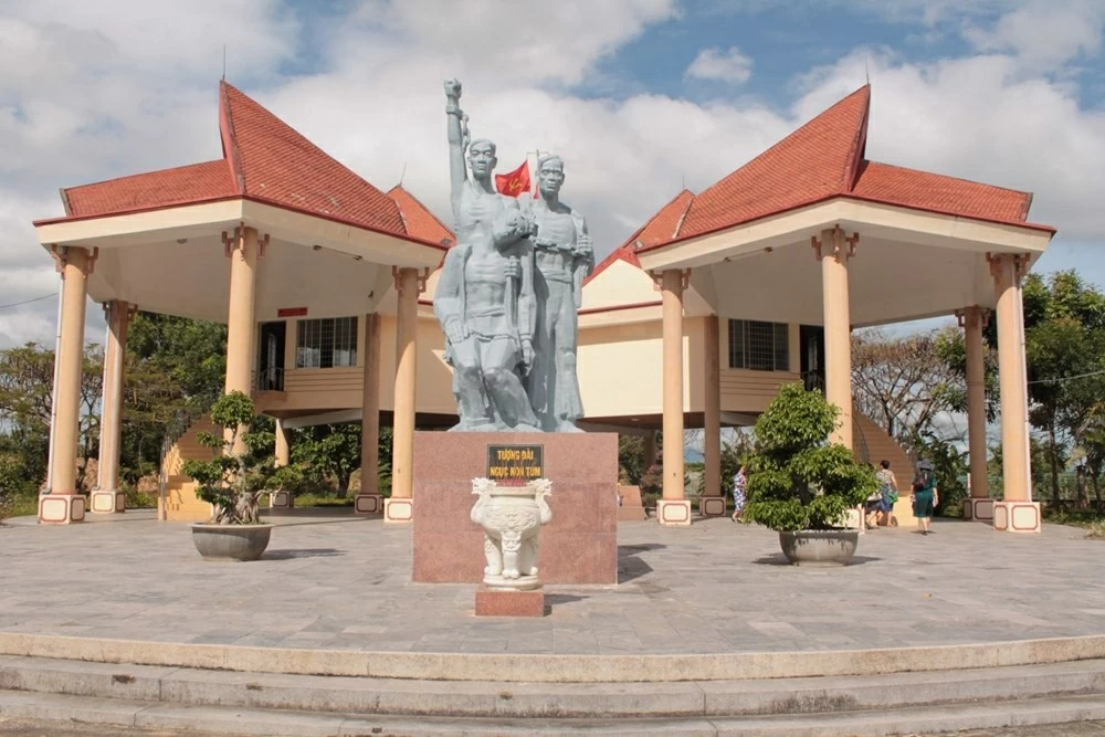 Quần thể di tích Thổ hà và Nhà ngục Kon Tum và được vinh danh Di tích quốc gia đặc biệt Quần thể di tích Thổ hà và Nhà ngục Kon Tum và được vinh danh Di tích quốc gia đặc biệt