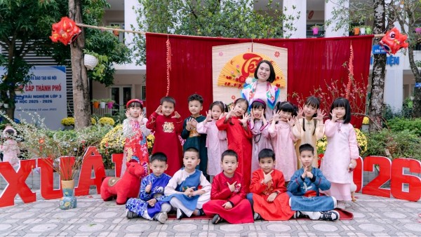 Tết - khoảnh khắc con người chọn chậm lại, trở về và ở bên nhau