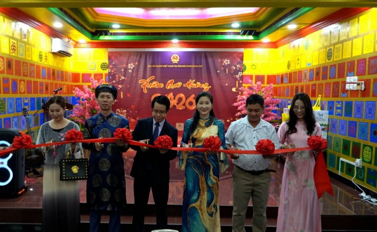 Tết Cộng đồng 2026 và khai trương không gian văn hoá Việt Nam tại Brunei Darussalam