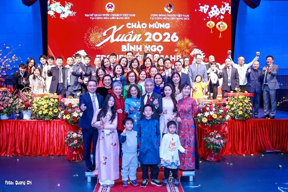 Người Việt tại CHLB Đức rộn ràng đón xuân Bính Ngọ 2026