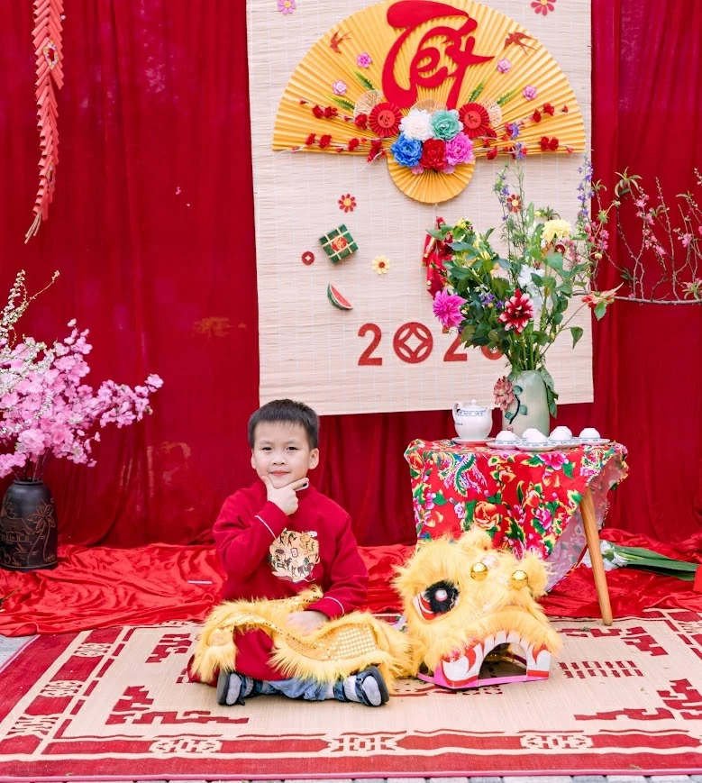 Dạy con đón Tết – gìn giữ nếp nhà từ những điều nhỏ bé