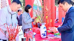 Tổng lãnh sự quán Việt Nam tại Côn Minh tham dự Lễ hội mùa Xuân của tỉnh Vân Nam, Trung Quốc