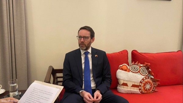 Đại sứ Anh: Ấm lòng trước tinh thần nồng hậu và không khí Tết đặc biệt của Việt Nam