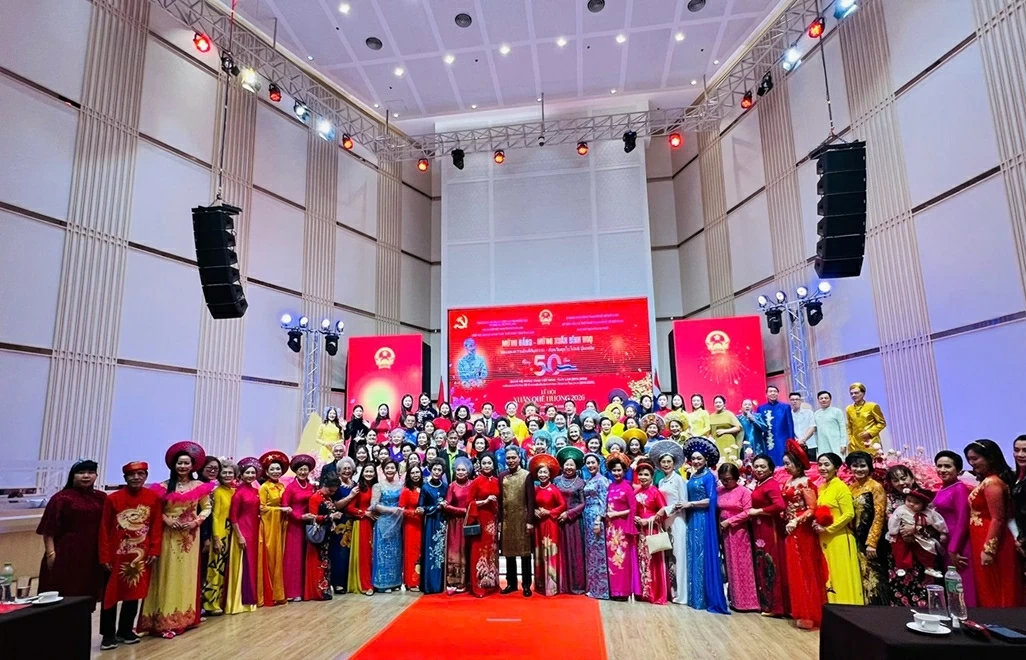 Lễ hội áo dài và lễ ra mắt Chi hội Văn hoá áo dài Việt Nam tại Thái Lan Lễ hội áo dài và lễ ra mắt Chi hội Văn hoá áo dài Việt Nam tại Thái Lan