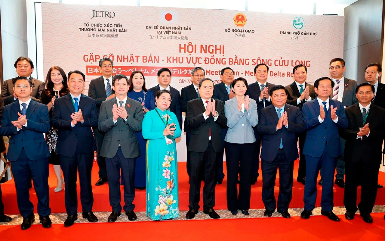 Ngoại giao kinh tế 2025: Xoay chuyển tình thế, khơi thông nguồn lực, kiến tạo không gian phát triển mới