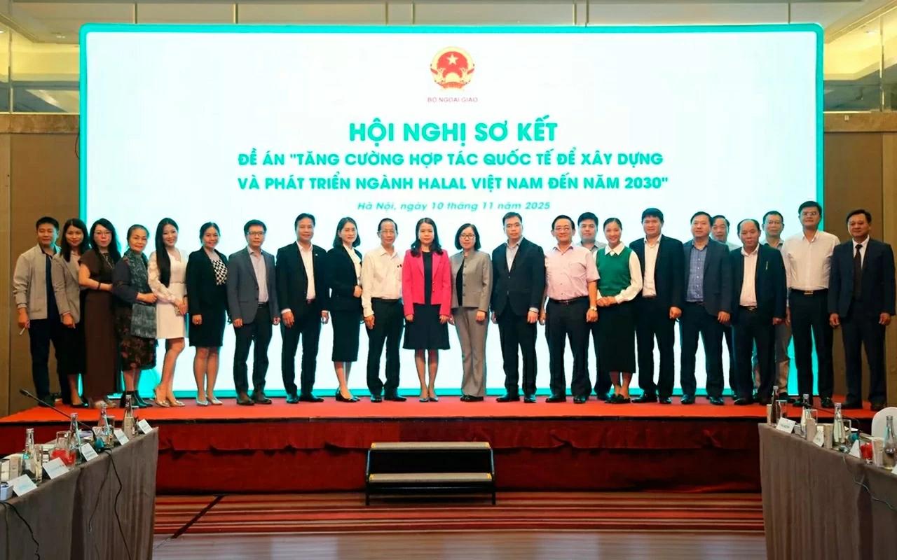 Ngoại giao kinh tế 2025:   Xoay chuyển tình thế, khơi thông nguồn lực, kiến tạo không gian phát triển mới