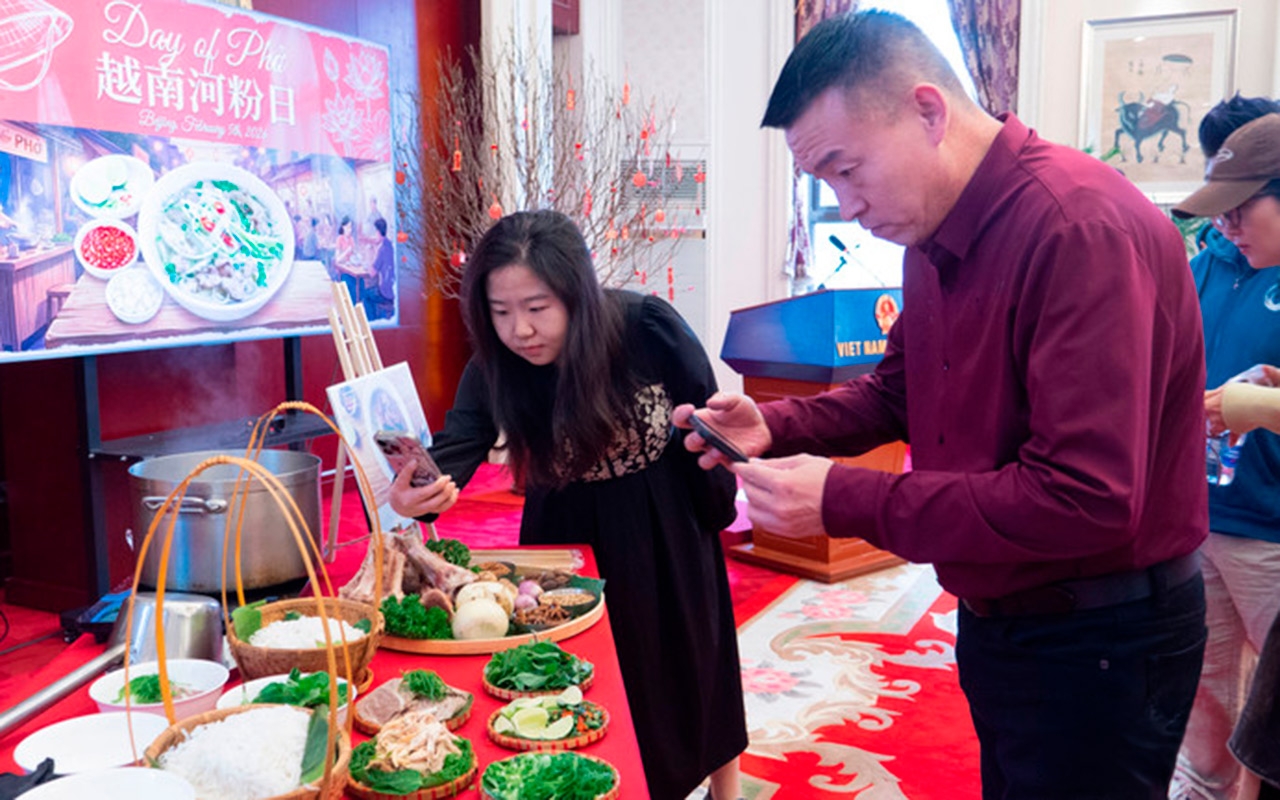 Tăng cường quảng bá sản phẩm Thương hiệu quốc gia Việt Nam trong hoạt động của các cơ quan đại diện Việt Nam tại nước ngoài