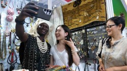 Trung Quốc 'mở toang' cửa thị trường cho châu Phi