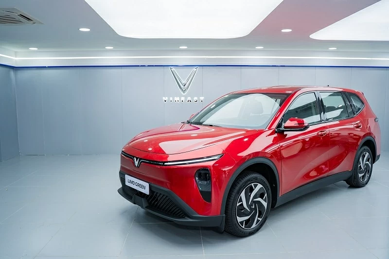 Top 5 mẫu xe VinFast bán chạy nhất tháng 1/2026: VinFast Limo Green tiếp tục dẫn đầu.