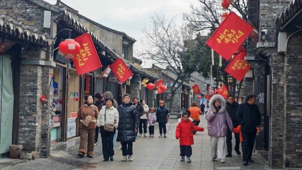 Chi tiêu dịp Tết Nguyên đán của Trung Quốc phản ánh điều gì về sức khoẻ của nền kinh tế?