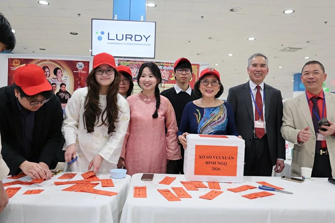 Cộng đồng người Việt Nam tại Hungary hân hoan đón Tết Xuân Bính Ngọ 2026