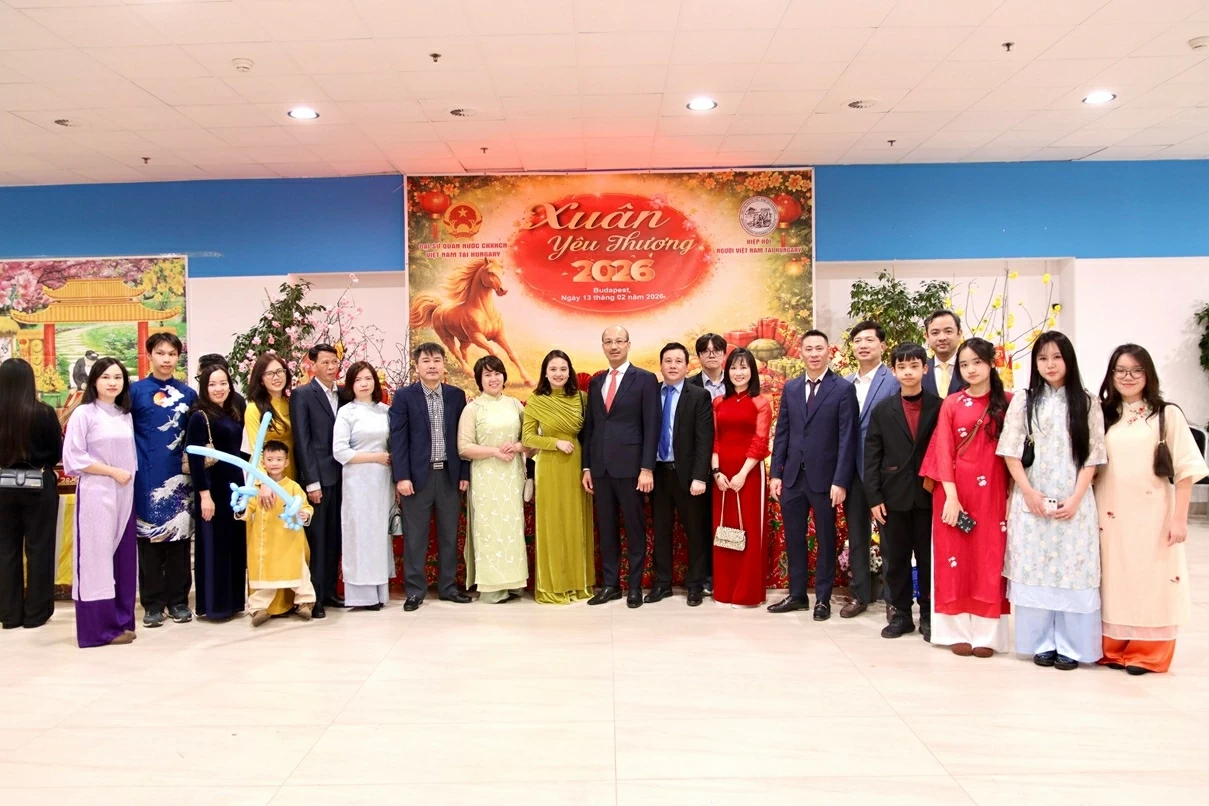 Cộng đồng người Việt Nam tại Hungary hân hoan đón Tết Xuân Bính Ngọ 2026