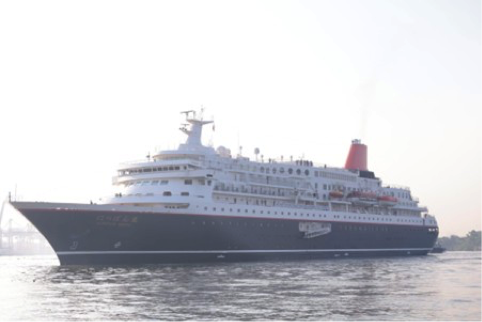 Thanh niên Việt Nam “xin chào” Thái Lan