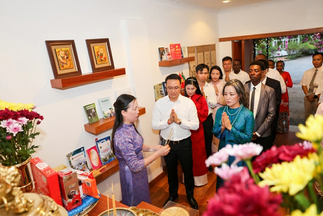 Xuân Quê hương trên đất nước Tanzania