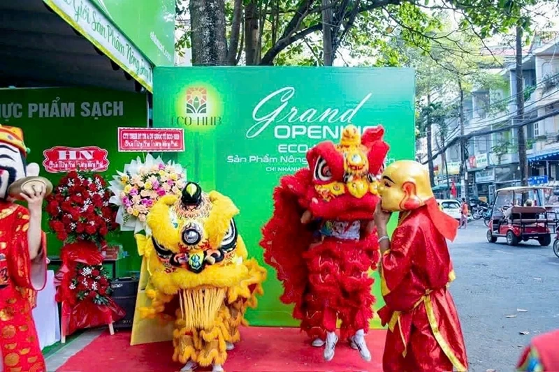 Một điểm nổi bật trong văn hóa doanh nghiệp Eco-HHB là việc đặt đạo đức kinh doanh làm nguyên tắc xuyên suốt. Một điểm nổi bật trong văn hóa doanh nghiệp Eco-HHB là việc đặt đạo đức kinh doanh làm nguyên tắc xuyên suốt.