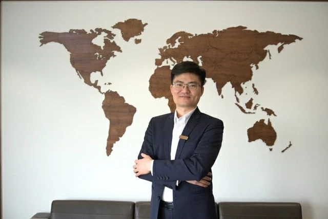 Ông Nguyễn Văn Hùng, Chủ tịch Hiệp hội Doanh nghiệp tỉnh Phú Thọ, Chủ tịch HĐQT Tập đoàn CNCTech. Ông Nguyễn Văn Hùng, Chủ tịch Hiệp hội Doanh nghiệp tỉnh Phú Thọ, Chủ tịch HĐQT Tập đoàn CNCTech.