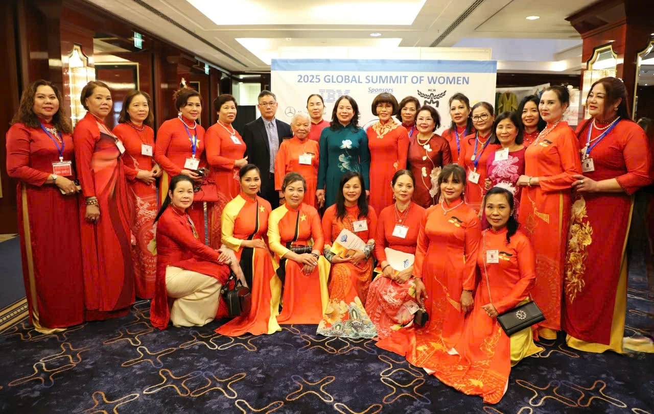 Tiến sĩ Phan Bích Thiện: Hành trình lan tỏa văn hóa dân tộc Việt Nam tới châu Âu