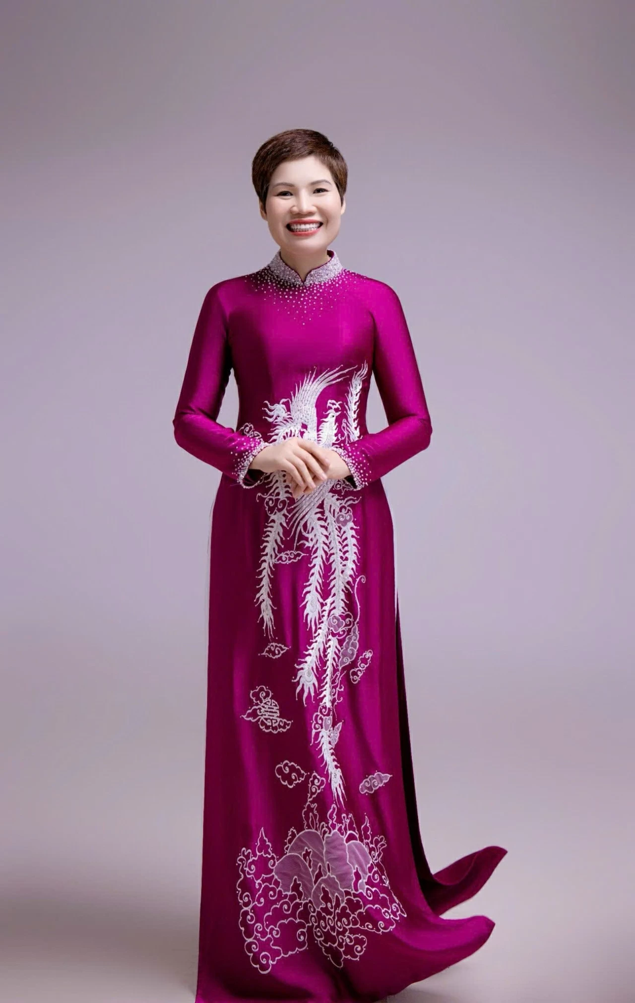 Doanh nhân Vũ Thị Mai là người kết nối tinh hoa nghề gỗ truyền thống với tư duy quản trị hiện đại. Doanh nhân Vũ Thị Mai là người kết nối tinh hoa nghề gỗ truyền thống với tư duy quản trị hiện đại.