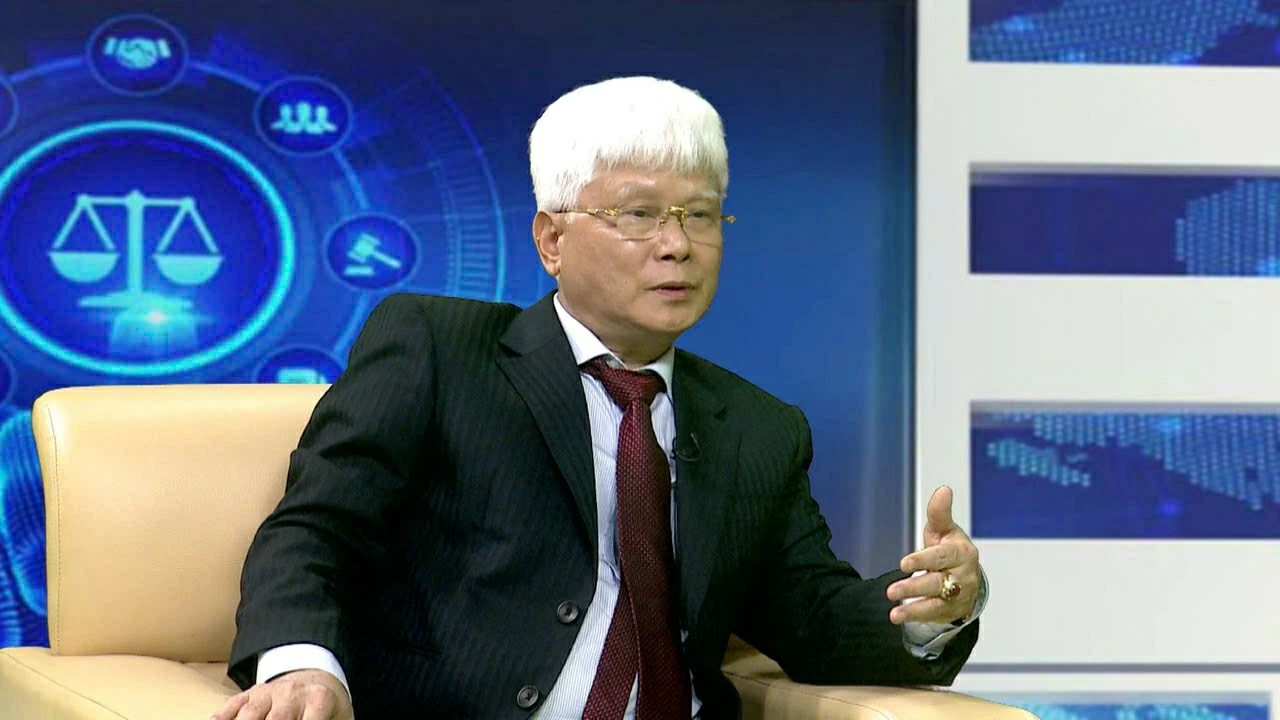  Theo Luật sư, Trọng tài viên Bùi Văn Thành:“Văn hóa doanh nghiệp dưới góc nhìn pháp luật chính là nền tảng quyền lực mềm của doanh nghiệp cùng đất nước vươn mình”.