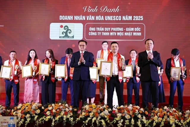 Doanh nhân Trần Duy Phương được vinh danh Doanh nhân văn hóa Unesco năm 2025.