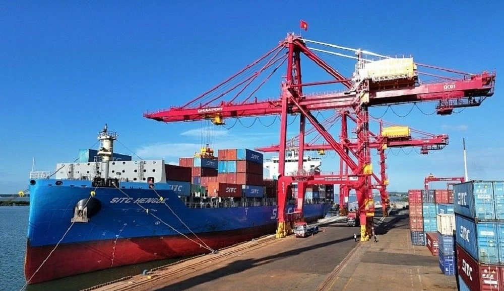 Việt Nam duy trì vị trí đối tác thương mại thứ 10 trong xuất khẩu hàng hóa sang Singapore Việt Nam duy trì vị trí đối tác thương mại thứ 10 trong xuất khẩu hàng hóa sang Singapore
