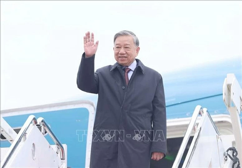 Tổng Bí thư Tô Lâm đến Washington D.C, bắt đầu tham dự cuộc họp khai mạc Hội đồng Hòa bình về Gaza Tổng Bí thư Tô Lâm đến Washington D.C, bắt đầu tham dự cuộc họp khai mạc Hội đồng Hòa bình về Gaza