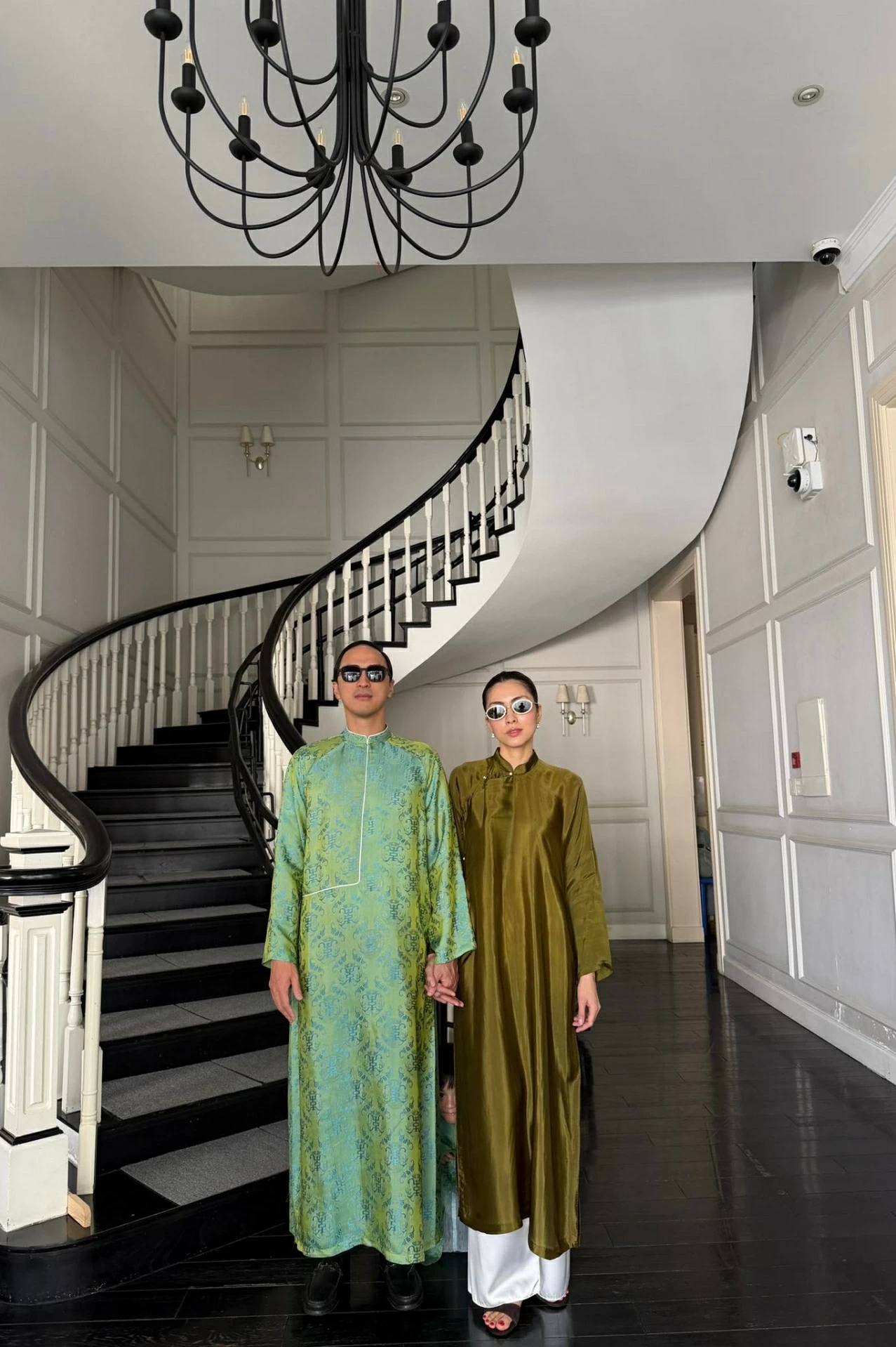 Khi sao Việt diện áo dài đón Tết