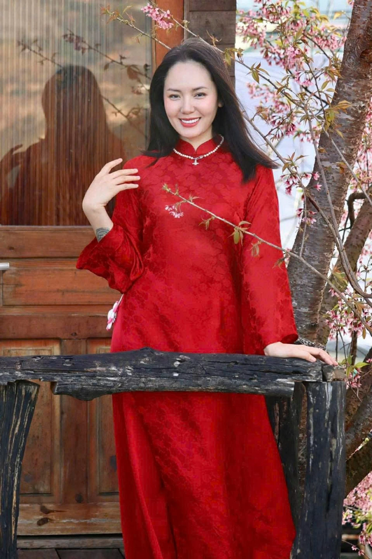 Khi sao Việt diện áo dài đón Tết