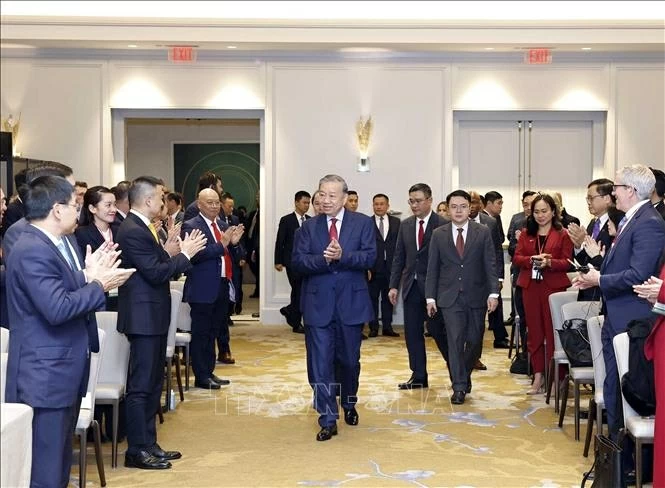 Việt Nam và Hoa Kỳ ký nhiều hợp đồng, thỏa thuận hợp tác dưới sự chứng kiến của Tổng Bí thư Tô Lâm Việt Nam và Hoa Kỳ ký nhiều hợp đồng, thỏa thuận hợp tác dưới sự chứng kiến của Tổng Bí thư Tô Lâm