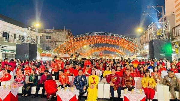 Vietnam – Thailand – China Tet Festival attracts over 60,000 visitors